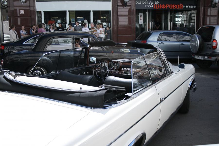  Mercedes-Benz SE 1961 года  (фото 17 из 23)